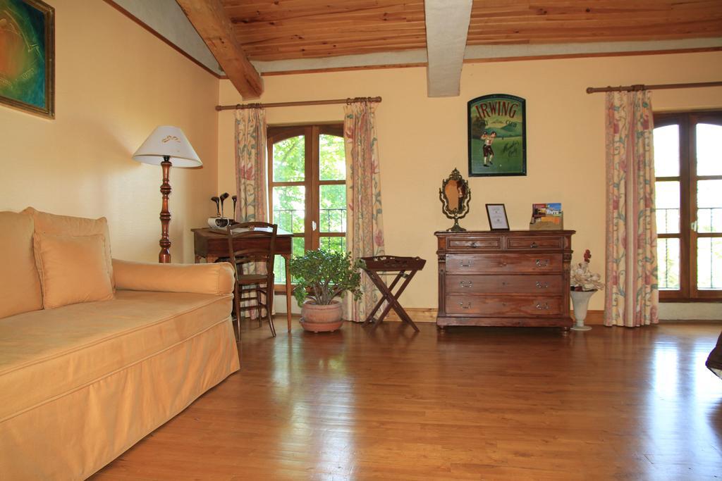 La Pigario Bed & Breakfast Lisle-sur-Tarn Rom bilde