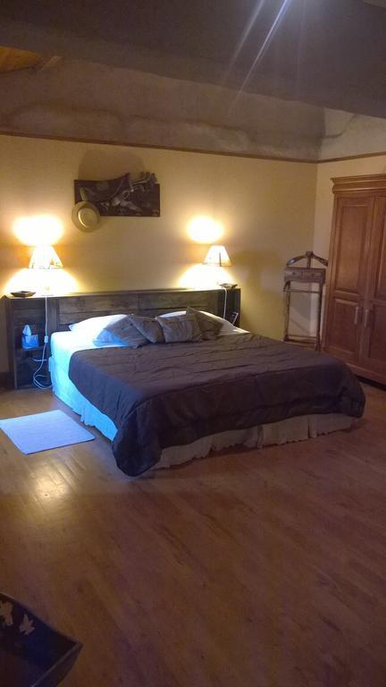 La Pigario Bed & Breakfast Lisle-sur-Tarn Rom bilde